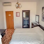 Guesthouse Victoria II